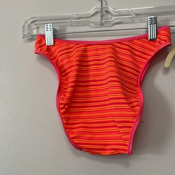 California Waves Pink and Orange bikini. Size small - Picture 5 of 6